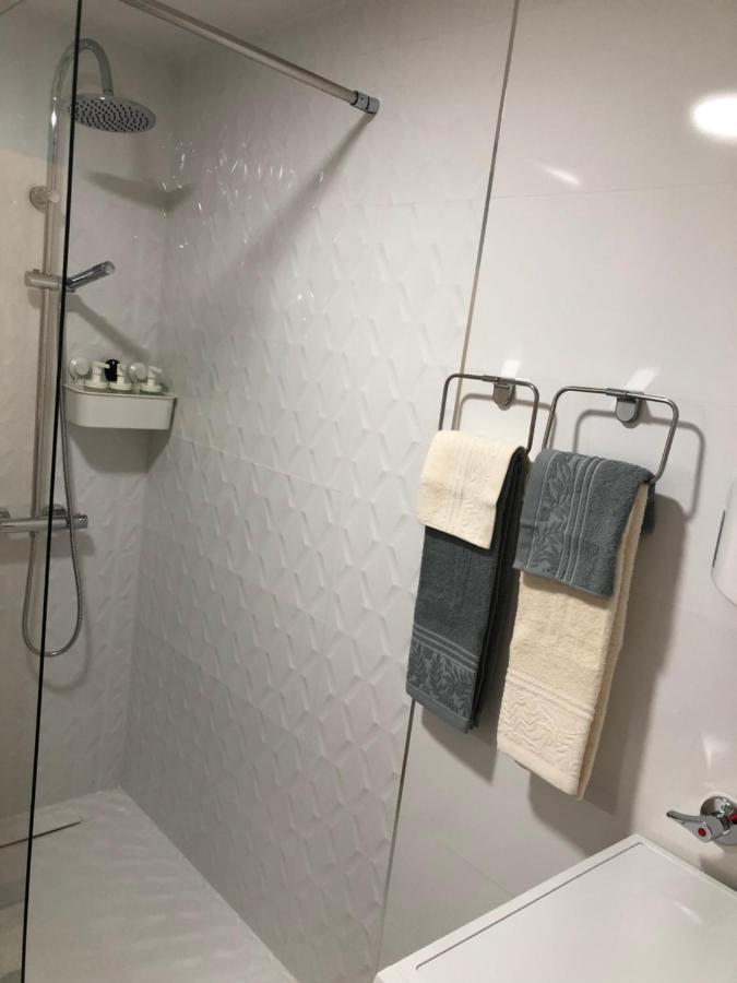 Apartamento Totalmente Reformado Con Piscina Y Jardines Al Lado De La Playa De La Carihuela Torremolinos Zewnętrze zdjęcie
