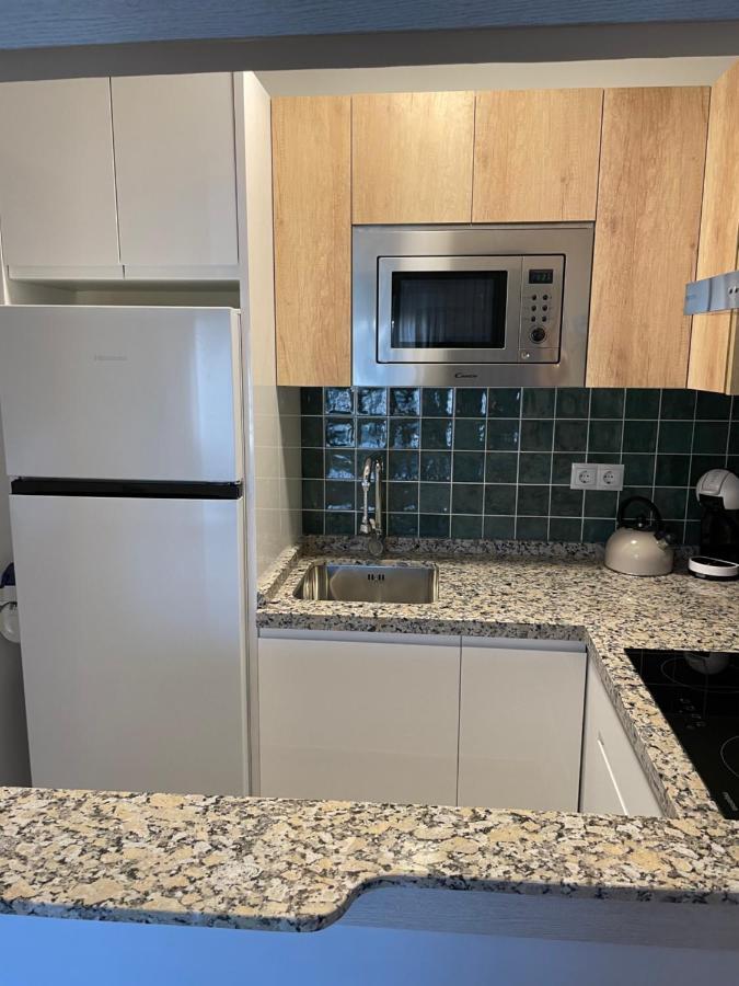 Apartamento Totalmente Reformado Con Piscina Y Jardines Al Lado De La Playa De La Carihuela Torremolinos Zewnętrze zdjęcie