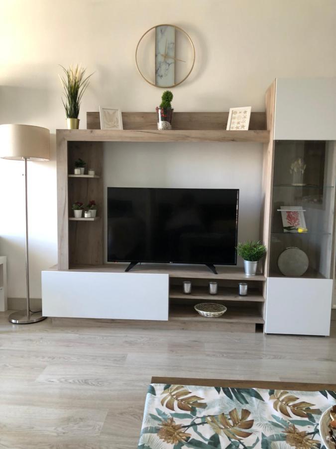 Apartamento Totalmente Reformado Con Piscina Y Jardines Al Lado De La Playa De La Carihuela Torremolinos Zewnętrze zdjęcie